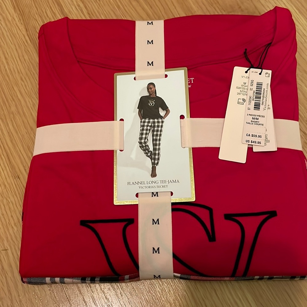Victoria’s Secret pajama set